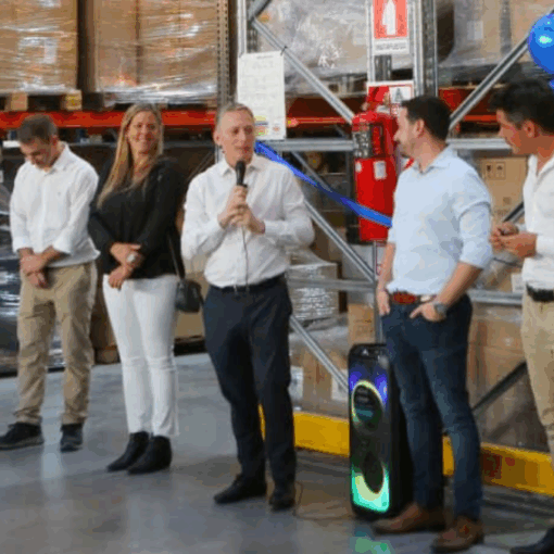 El intendente Fernando Gray recorrió el nuevo centro de distribución en El Jagüel.