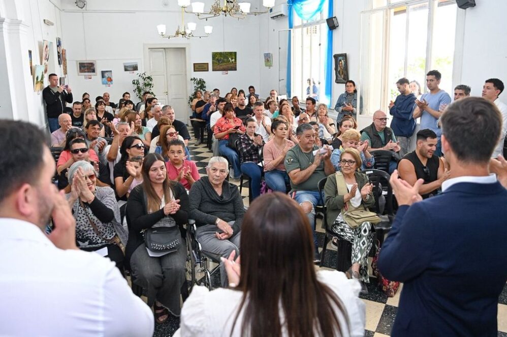 El acto se llevó a cabo en el Palacio Municipal de San Vicente, donde participaron Nicolás Mantegazza y Daniela Lasalle.