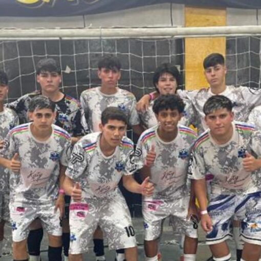 El Club Atlético Progreso de San Vicente entrena en su propio espacio al que pudieron acceder este año ubicado en Alte. Brown y Sáenz Peña, San Vicente.