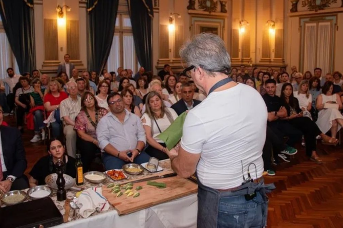 Crusta será uno de los comercios de Lomas de Zamora adheridos.