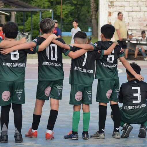 La categoría 2016 del Club Atlético San Vicente disputará la final de la Copa de Oro frente a Defensores de Glew este sábado a las 13:40.