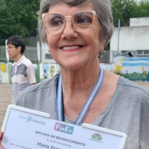 Mar&iacute;a Prats Garc&iacute;a termin&oacute; la secundaria en Monte Grande a los 79 a&ntilde;os.&nbsp;