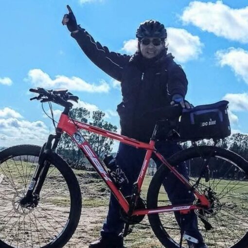El ciclista era cartero en Ezeiza.