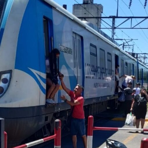Hay retrasos en los servicios del Tren Roca.