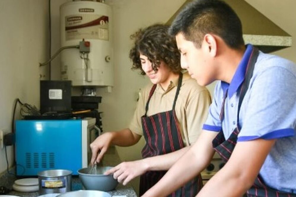 Llegan los Reyes Magos al Centro Integrador Comunitario de Alejandro Korn.