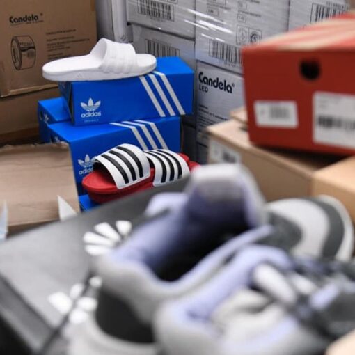 Los allanamientos se realizaron en un barrio privado del partido de San Vicente y en una propiedad situada en la calle Belaustegui al 2500, en Capital Federal.