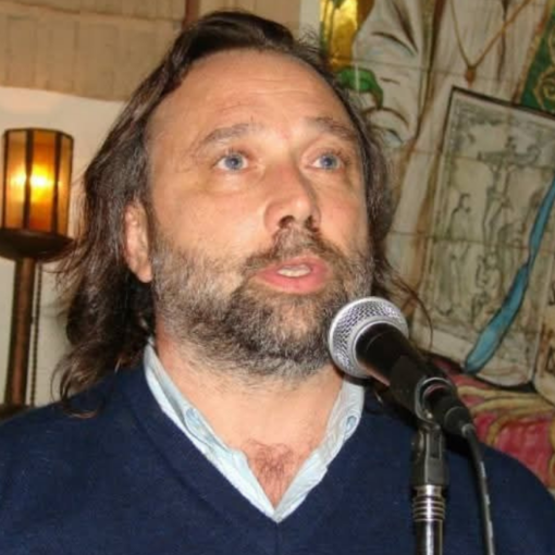 Claudio Luraghi se desempeñó como docente de la Universidad de Lomas de Zamora.