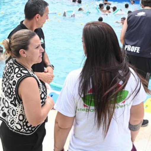 La colonia de verano en el Campo de Deportes Santa María de El Jagüel.