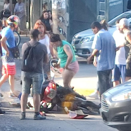 El colectivo que protagonizó el accidente en Ezeiza.