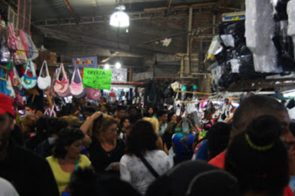 El hecho ocurrió cuando los puesteros de La Salada estaban impedidos de trabajar.