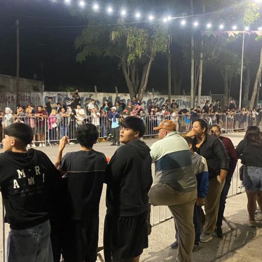 Comenzó el carnaval en San Vicente con una gran cantidad de público.