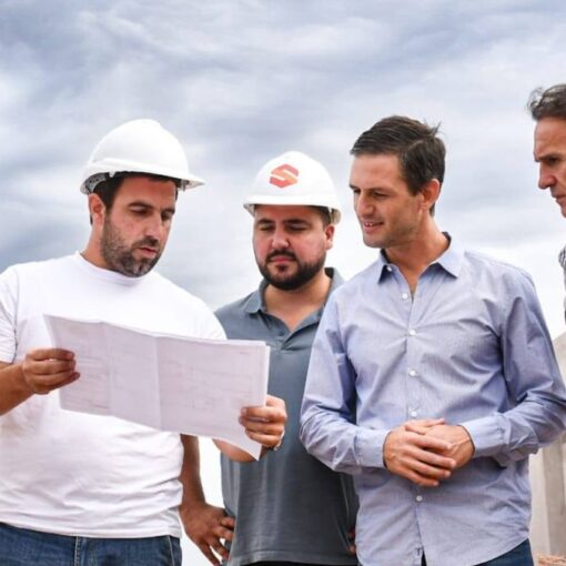 El Municipio junto con la Provincia lleva adelante las obras de 200 viviendas en el Barrio Parque Altos de Mirini en Alejandro Korn.