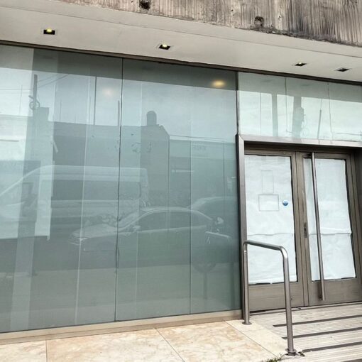 La sucursal del Banco Galicia sobre avenida Hipólito Yrigoyen 10557, en Temperley, cerró sus puertas y centralizó la atención en el centro de Lomas.