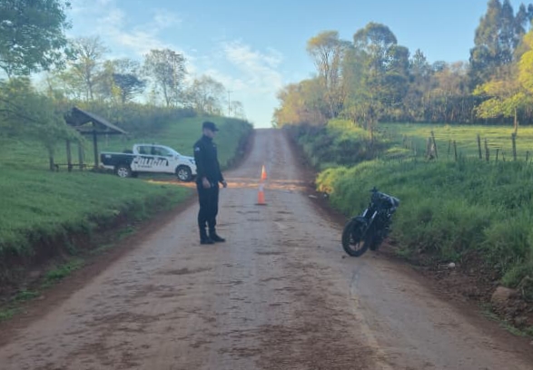 Motociclista de 16 años internado tras despiste en Dos de Mayo 2 Motociclista de 16 años internado tras despiste en Dos de Mayo