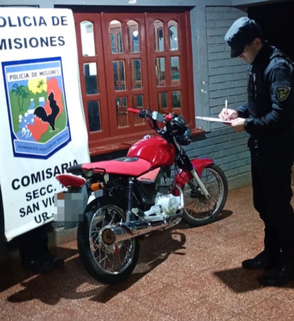 Recuperan en San Vicente motocicleta robada en Jardín América tras más de un año 2 Recuperan en San Vicente motocicleta robada en Jardín América tras más de un año