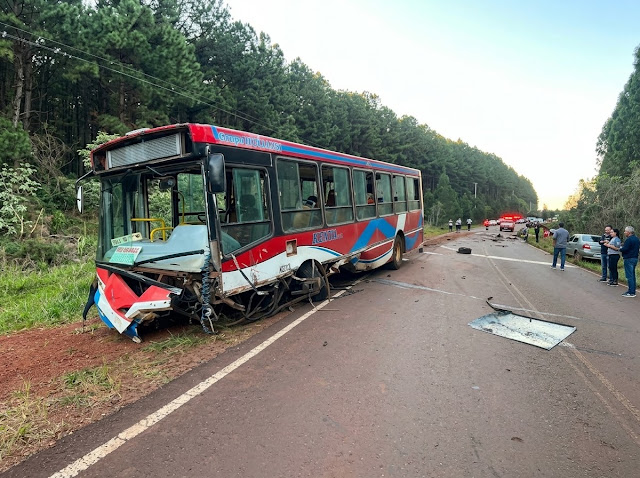Conductor muere tras chocar con colectivo en San Pedro 2 Conductor muere tras chocar con colectivo en San Pedro