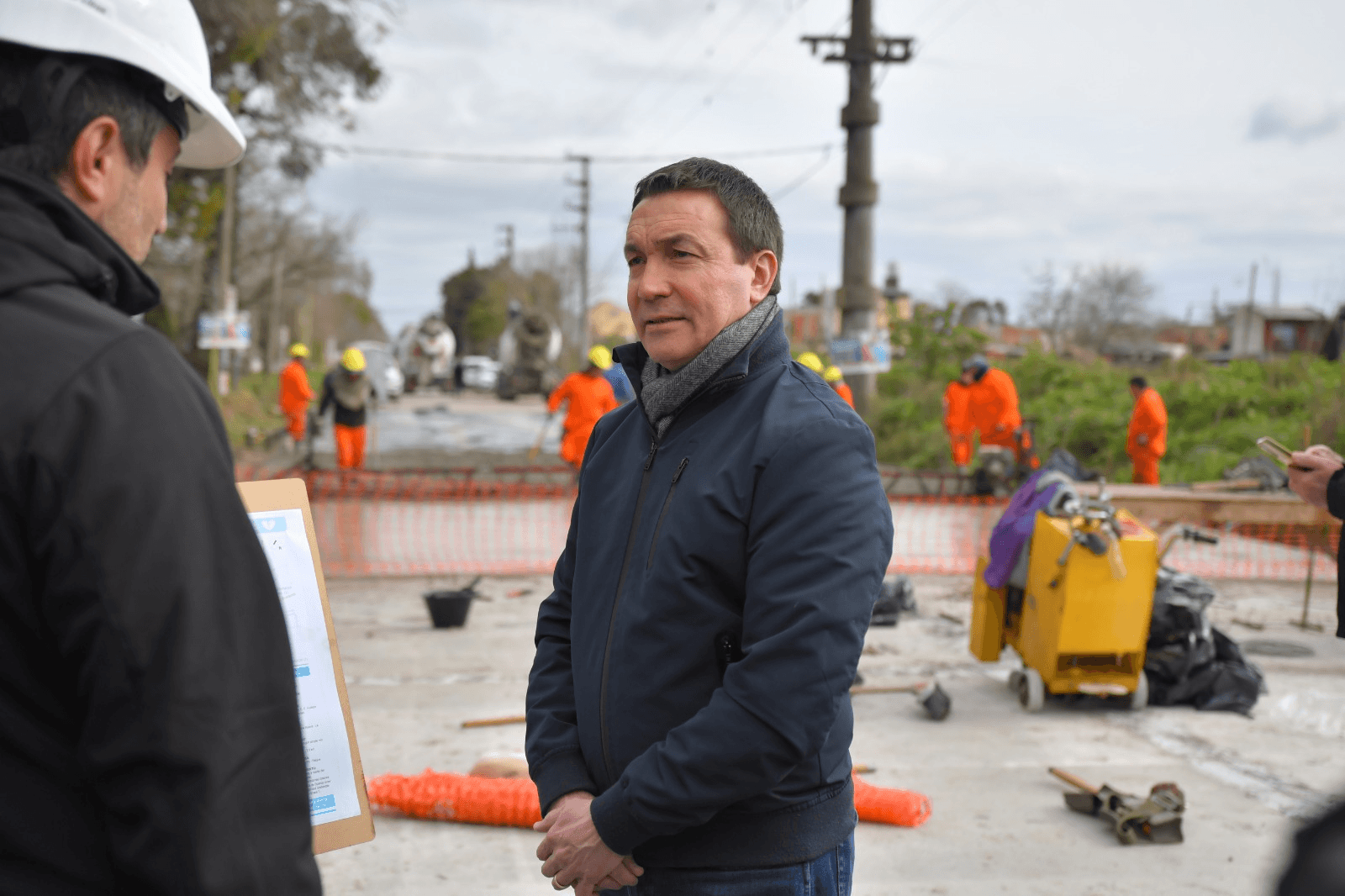 Andrés Watson verificó reactivación de obra de Cariboni en Varela 2 carbonari varela