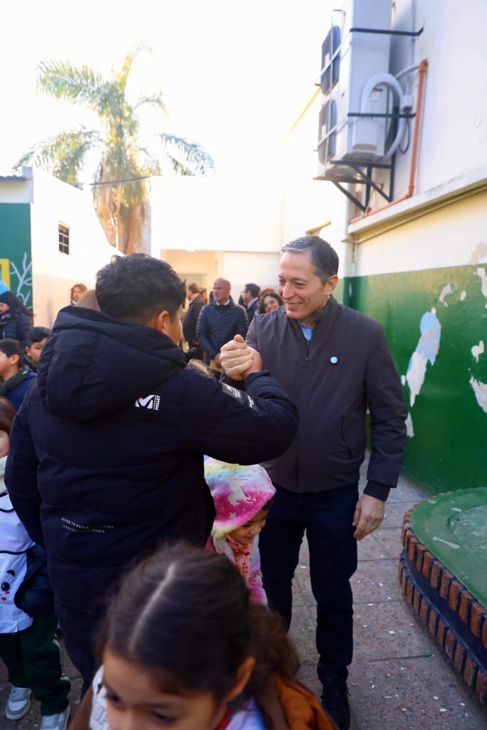 Escuela Primaria No 1 de Monte Grande suma laboratorio y renueva sanitarios 5 Escuela Primaria No 1 de Monte Grande suma laboratorio y renueva sanitarios