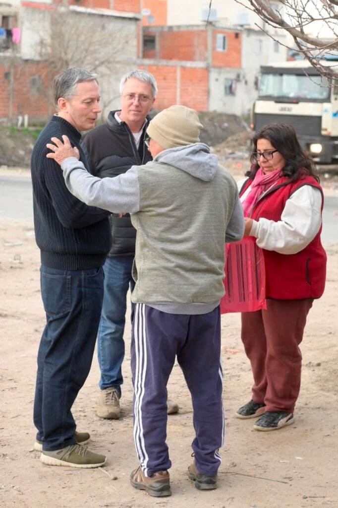 Fernando Gray supervisó la limpieza del arroyo Santa Catalina en Esteban Echeverría 4 Fernando Gray supervisó la limpieza del arroyo Santa Catalina en Esteban Echeverría