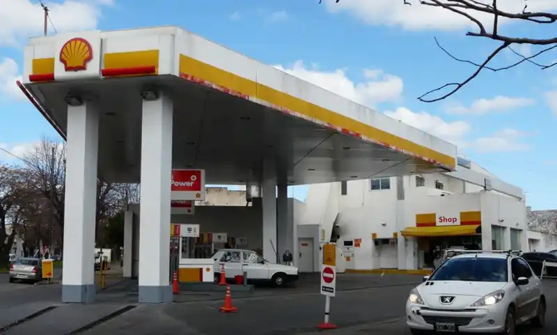 Ruptura del acuerdo: combustibles suben 2–5% 2 Ruptura del acuerdo: combustibles suben 2–5%