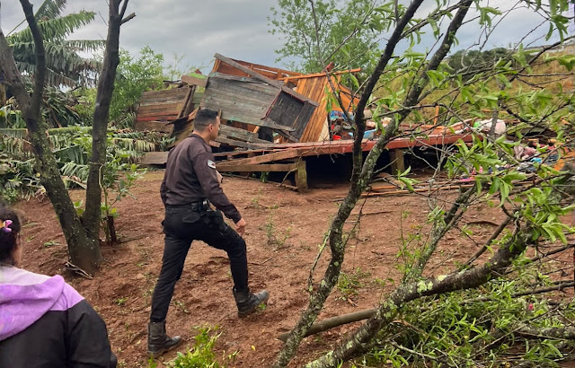 Temporal en San Pedro deja un fallecido y viviendas destruidas 2 Temporal en San Pedro deja un fallecido y viviendas destruidas