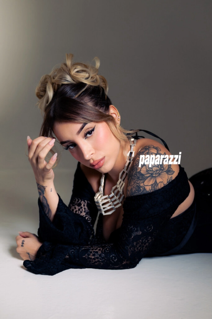 Albere domina en Paparazzi: A veces me come el personaje 7 ALBERE_PAPARAZZI-9