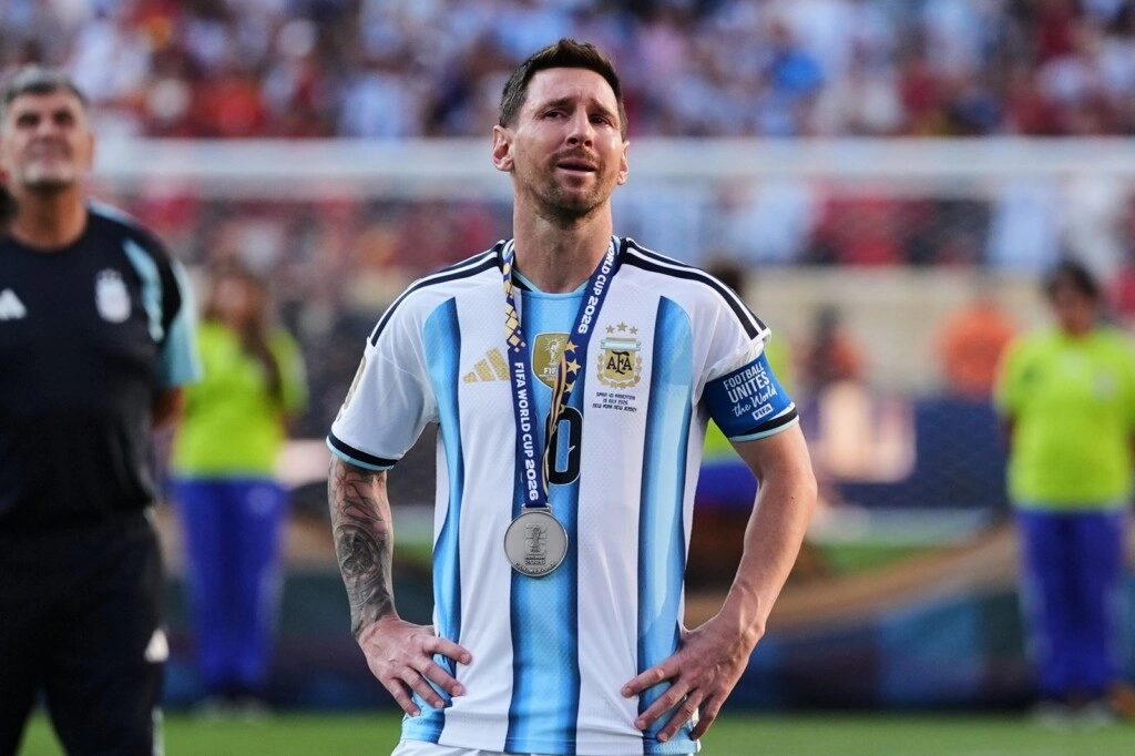 Ciro reavivó polémica y respaldó teoría conspirativa contra la Selección en la final del Mundial 2 Ciro reavivó polémica y respaldó teoría conspirativa contra la Selección en la final del Mundial