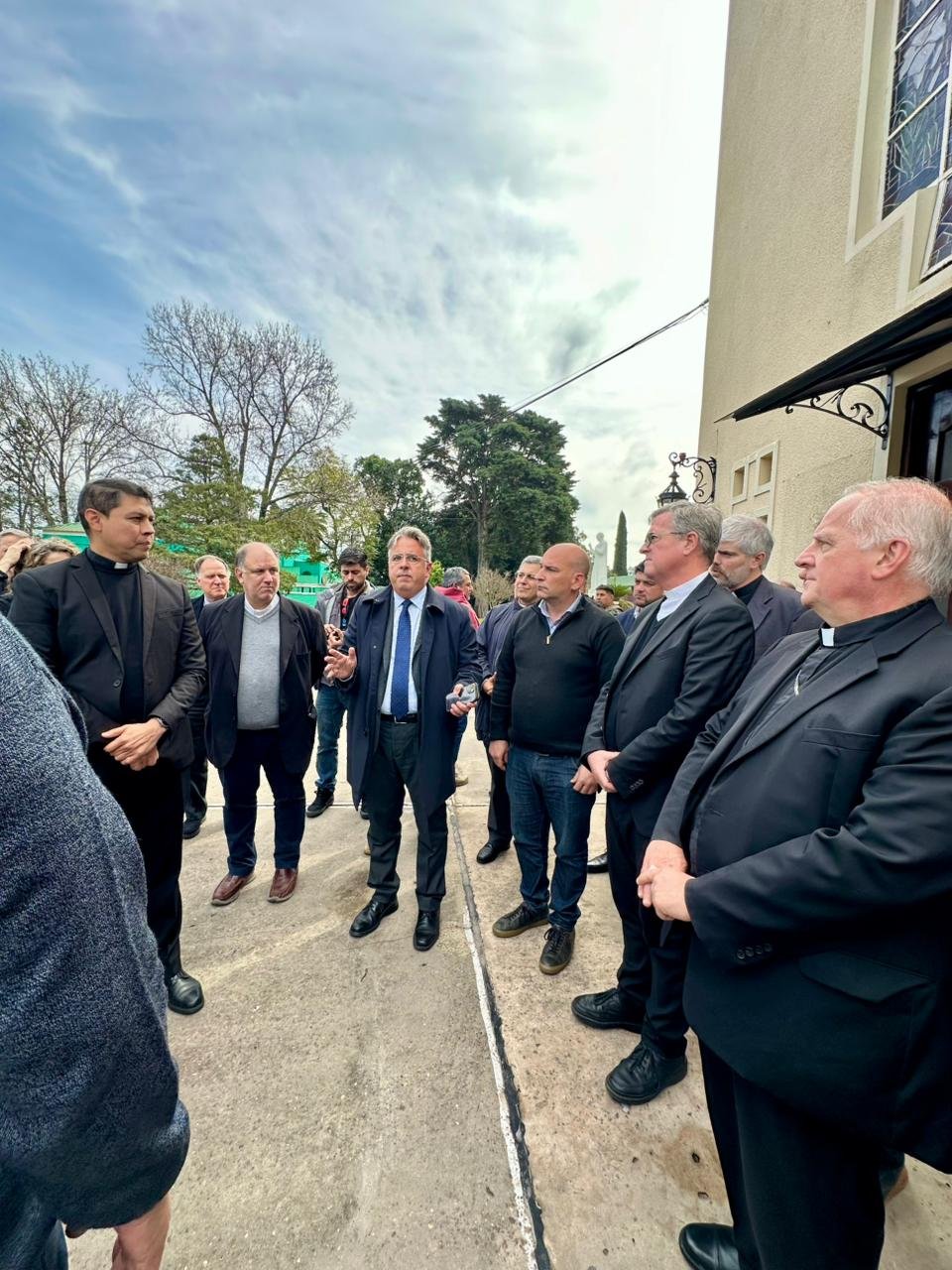 Municipio acompaña delegación vaticana en la llegada del Papa León XIV al Cottolengo 3 Municipio acompaña delegación vaticana en la llegada del Papa León XIV al Cottolengo