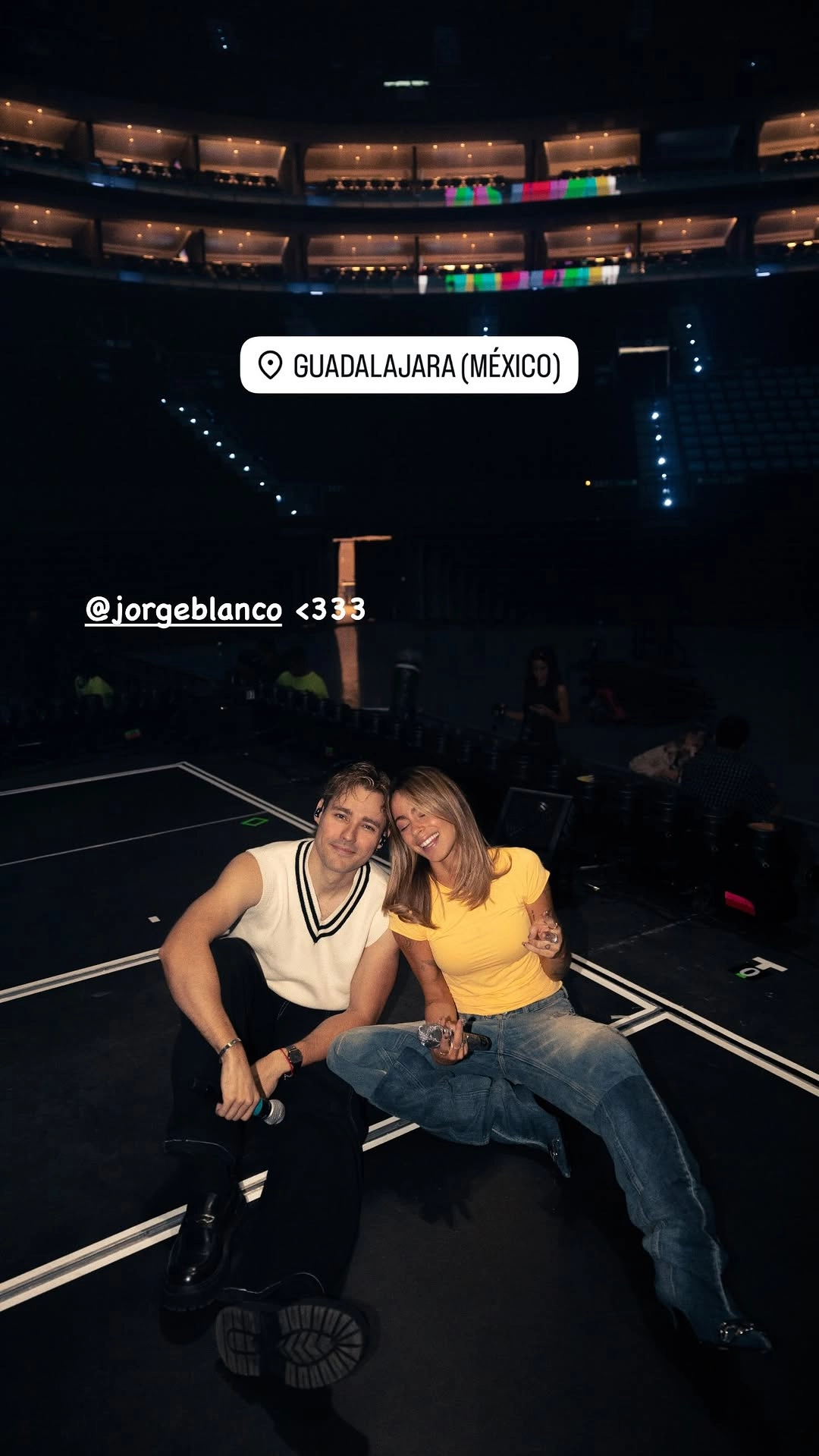 Tini Stoessel muestra la intimidad de su show en México y presenta a sus acompañantes 4 Tini Stoessel muestra la intimidad de su show en México y presenta a sus acompañantes