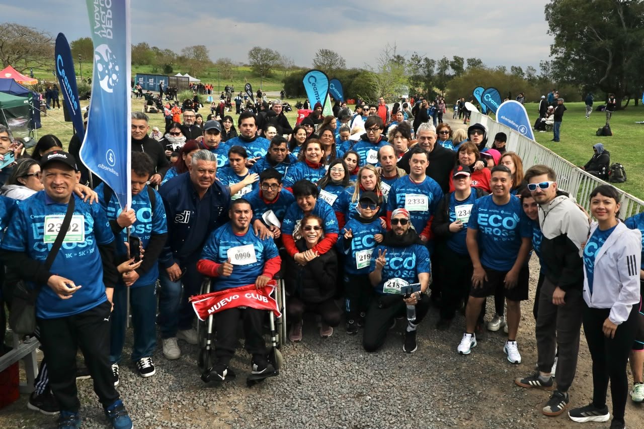 Ferraresi y Chiqui Tapia en la 6a Eco Cross de Villa Domínico con más de 5.000 participantes 4 Ferraresi y Chiqui Tapia en la 6a Eco Cross de Villa Domínico con más de 5.000 participantes