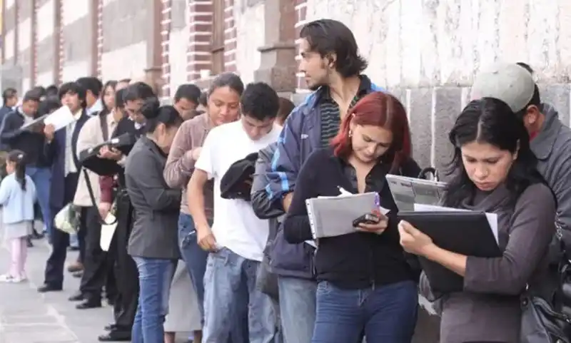 Desempleo alcanza 7,9%, máximo desde 2021 2 Desempleo alcanza 7,9%, máximo desde 2021