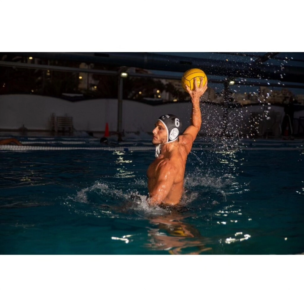 Nahuel Leona Bustos, jugador de waterpolo, elegido el más atractivo de los Suramericanos 6 Nahuel Leona Bustos, jugador de waterpolo, elegido el más atractivo de los Suramericanos