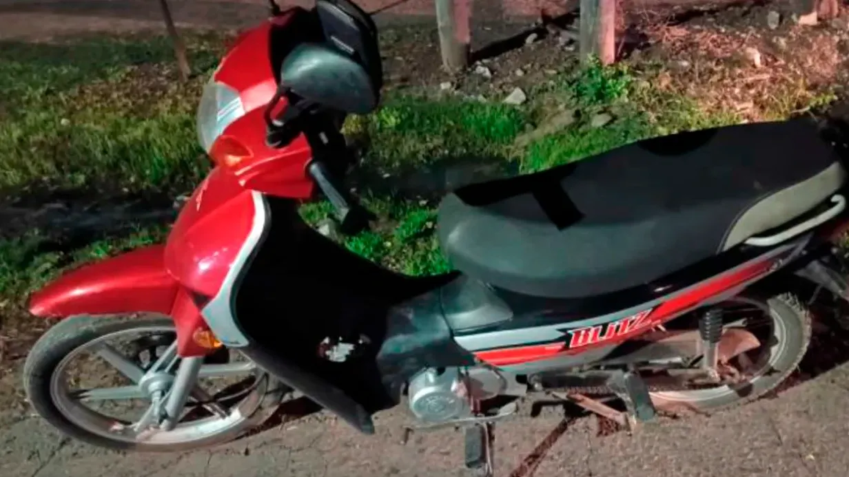 Recuperan moto robada y detienen a un sospechoso 2 Recuperan moto robada y detienen a un sospechoso