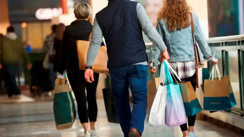 Consumo de hogares cae 1,1% interanual en agosto 2 Consumo de hogares cae 1,1% interanual en agosto