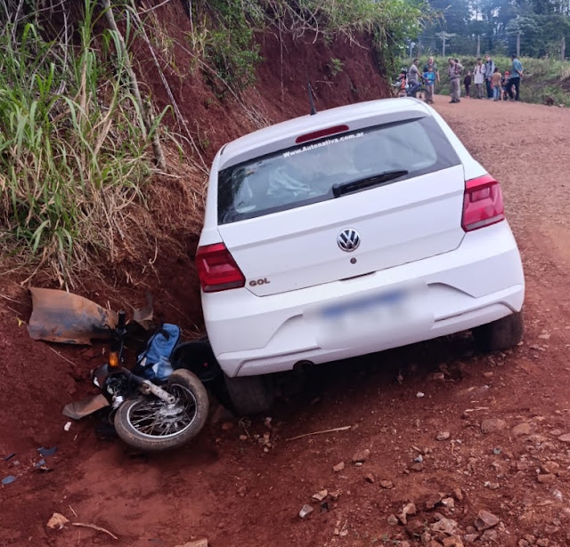 Motociclista trasladado a Oberá tras siniestro en Dos de Mayo 2 Motociclista trasladado a Oberá tras siniestro en Dos de Mayo