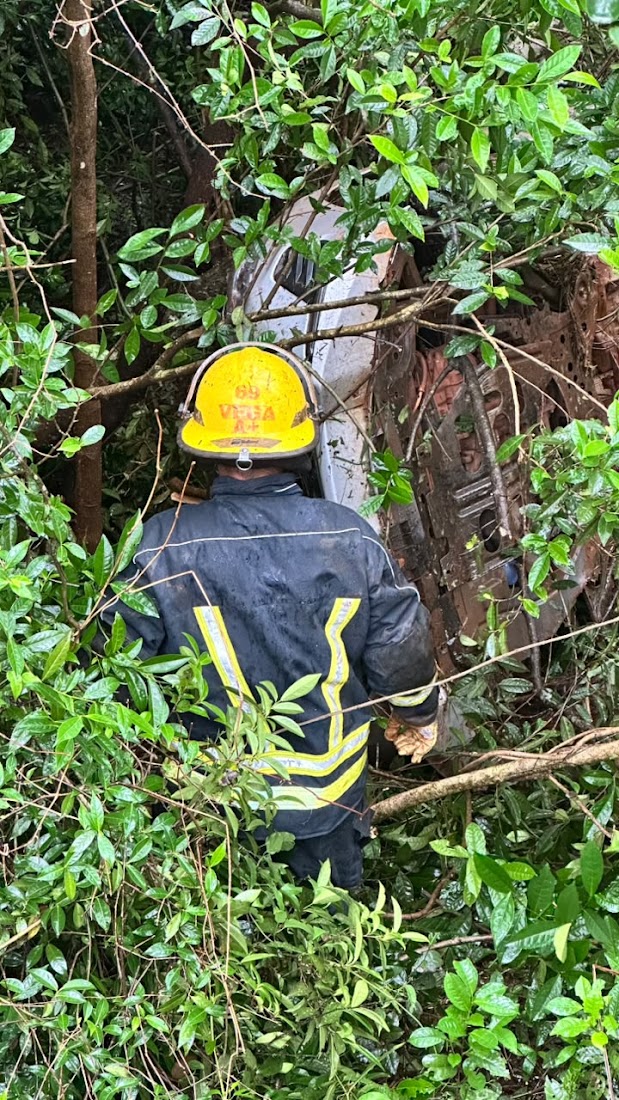 Despiste en la Ruta 14: dos acompañantes trasladados al Hospital de San Vicente 5 Despiste en la Ruta 14: dos acompañantes trasladados al Hospital de San Vicente
