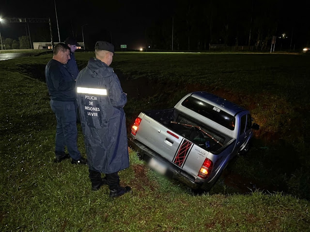 Camioneta se despistó en la Ruta 14 en Dos de Mayo 2 Camioneta se despistó en la Ruta 14 en Dos de Mayo