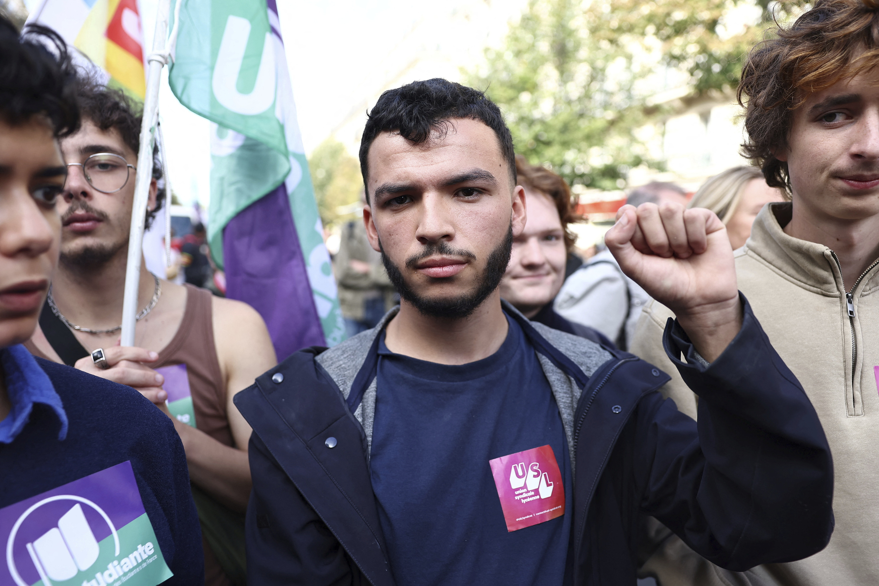Elwan B., joven vinculado a Mélenchon detrás de las protestas estudiantiles en Francia 2 Ryad Rani, presidente de la Unión Sindical de Liceos.