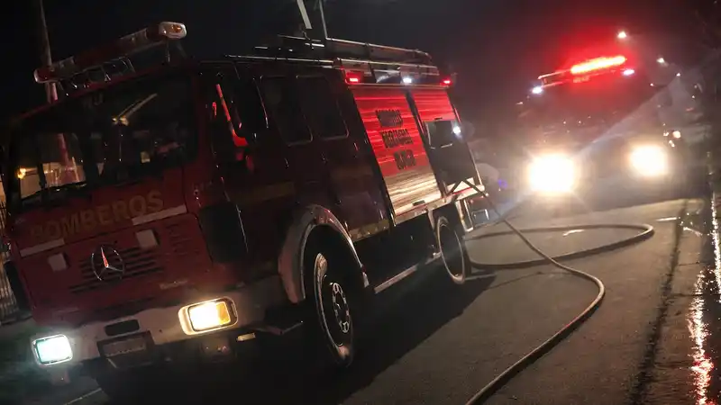 Muere un hombre en incendio en Peruzzotti, Pilar 2 Muere un hombre en incendio en Peruzzotti, Pilar