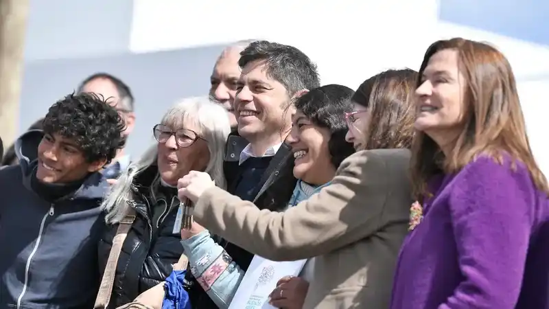 Kicillof propone gobernar con trabajo, esfuerzo y corazón 2 Kicillof propone gobernar con trabajo, esfuerzo y corazón