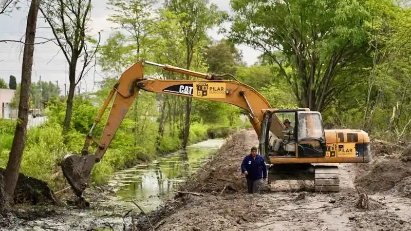 Municipio refuerza trabajos en ríos por lluvias fuertes 2 Municipio refuerza trabajos en ríos por lluvias fuertes